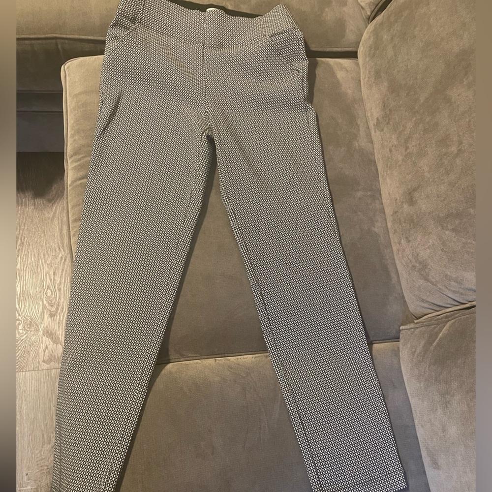 Max Studio Black and White Stretch Tapered Pants